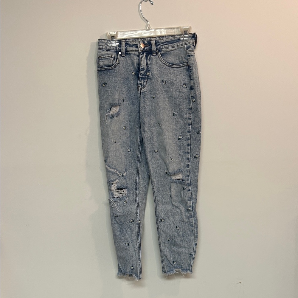 Material Girl Distressed Ankle Jeans in Gray